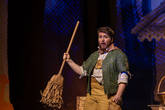 opROA_hanselGretel_20260325-0512.jpg