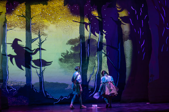 opROA_hanselGretel_20260326-0545.jpg